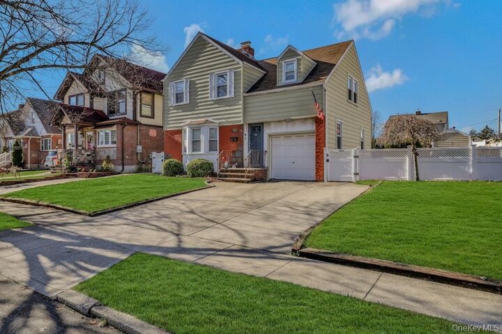 Property Photo:  645 S 10th Street  NY 11040 