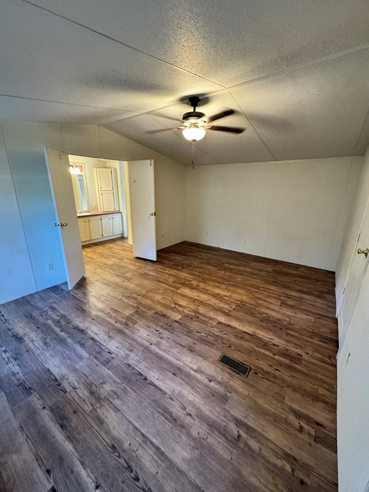 Property Photo: 20084 S Fm 95 TX 75681