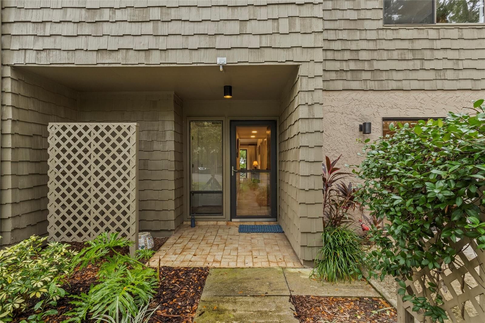 Property Photo: 1610 Treehouse Circle T130 FL 34231