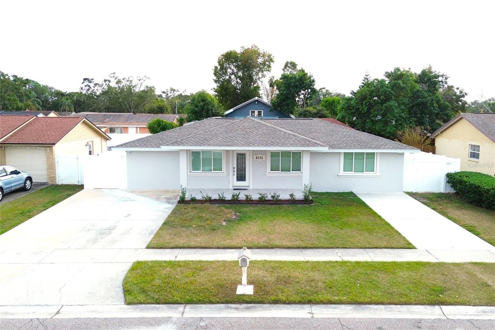 Property Photo:  8236 Donaldson Drive  FL 33615 