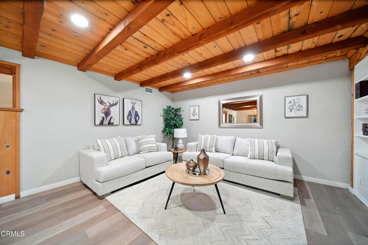 Property Photo:  5123 Caroli Lane  CA 91011 