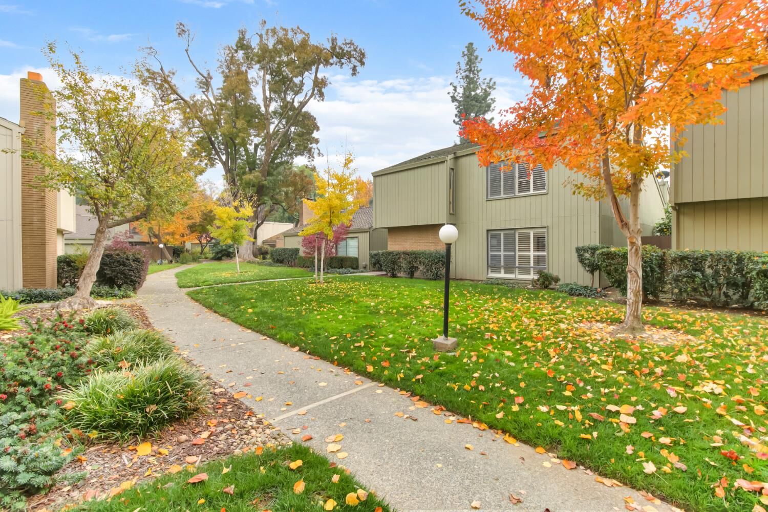 Property Photo: 1108 Dunbarton Circle CA 95825