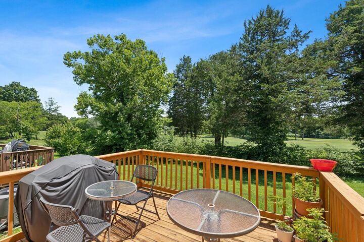 Property Photo: 135 Nashboro Grns TN 37217