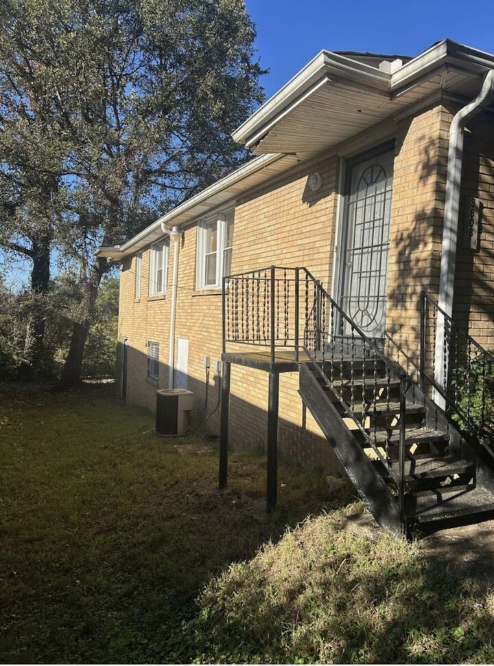 Property Photo: 3808 Tigerbelle Dr TN 37209