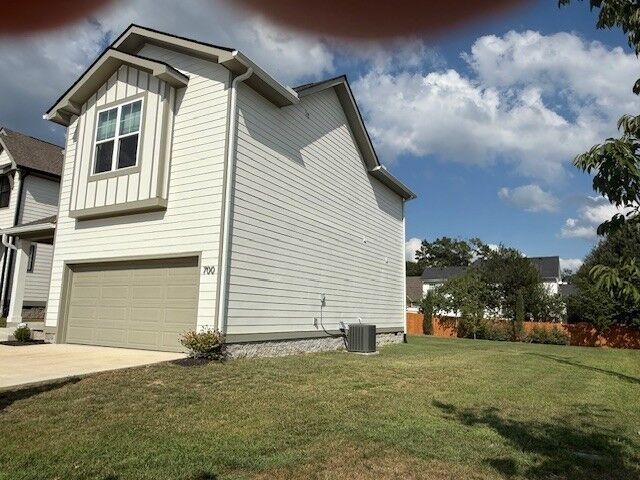 Property Photo: 700 Caraway Ln 1 TN 37211