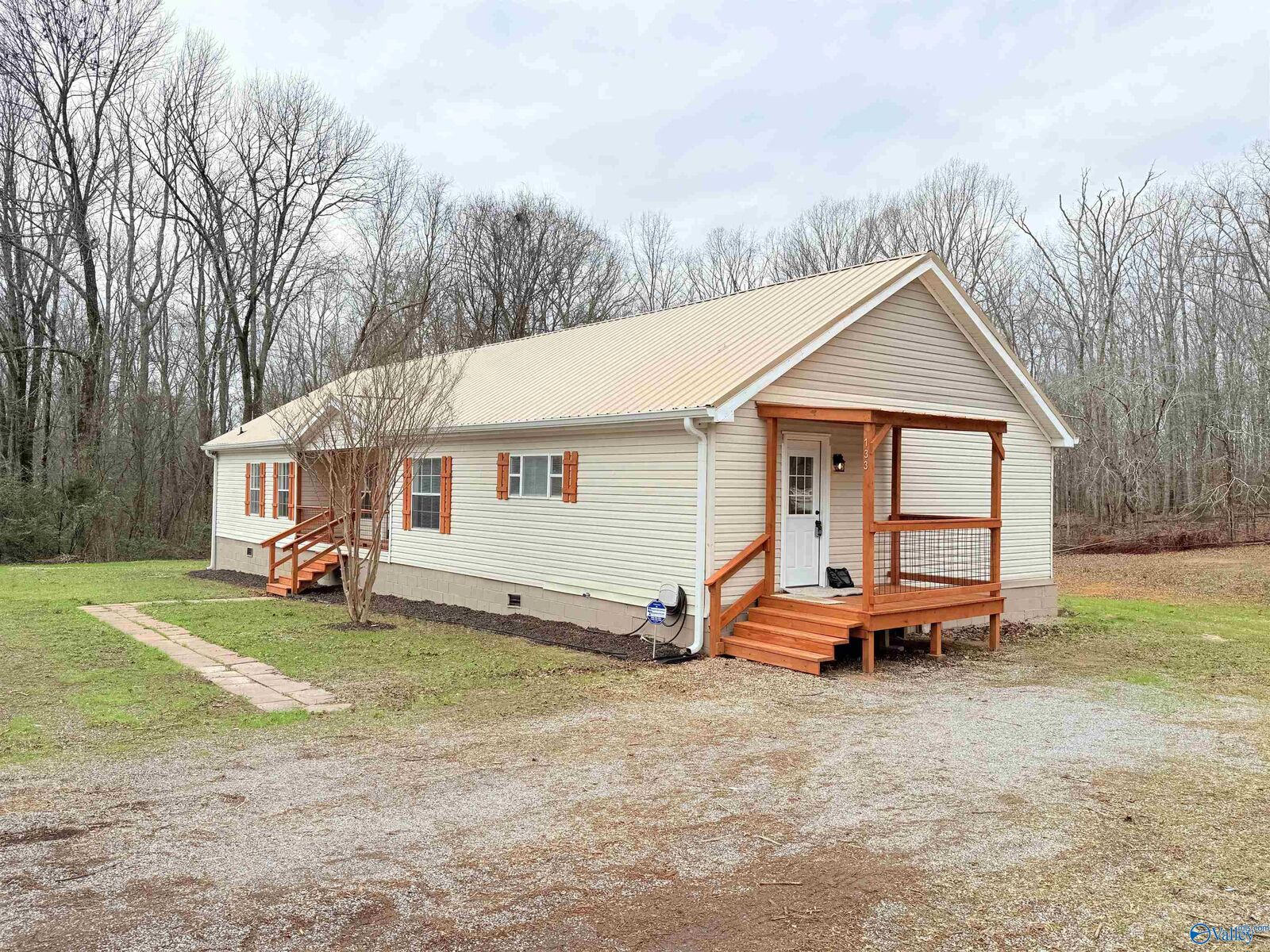 Property Photo: 133 West Point Road AL 35670