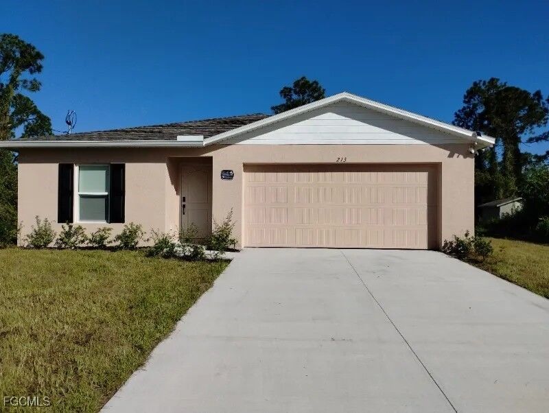 Property Photo: 213 Hagan Avenue S FL 33974