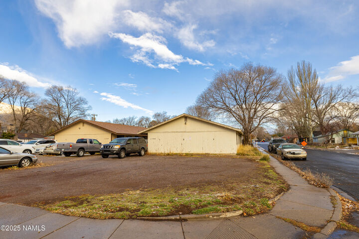 Property Photo: 1700 N Center Street AZ 86004