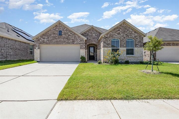 Property Photo:  545 Mill Trace Way  TX 75407 