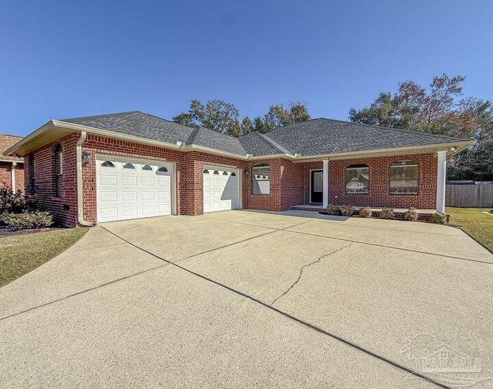 Property Photo:  3554 Haley Way  FL 32571 