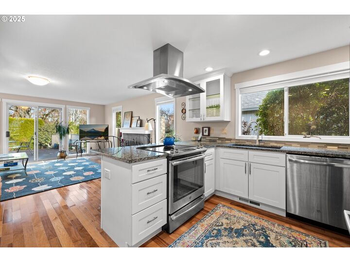 Property Photo:  15305 NE Summerplace Dr  OR 97230 