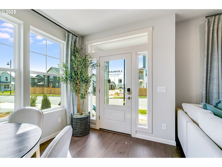 Property Photo:  3496 SE 81st Ave  OR 97123 