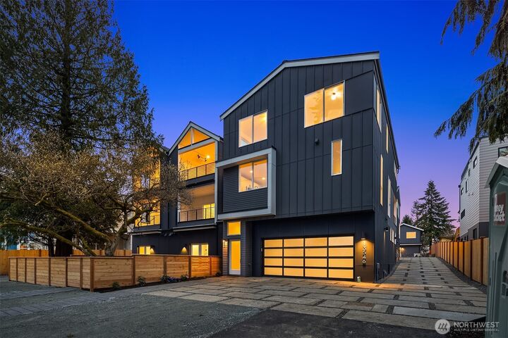 13546  39th Avenue NE  Seattle WA 98125 photo