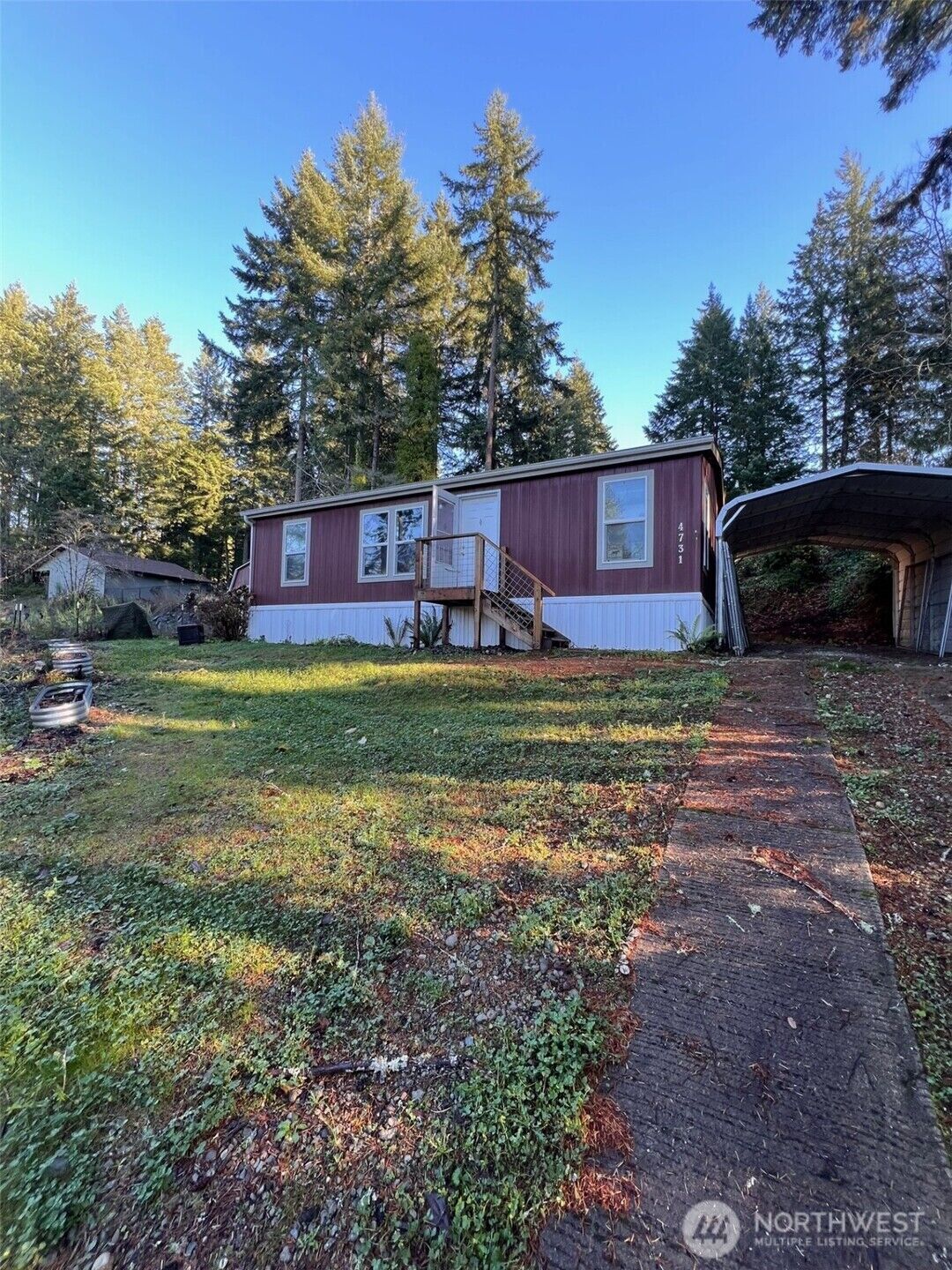 Property Photo: 4731 E Rasor Road W WA 98528