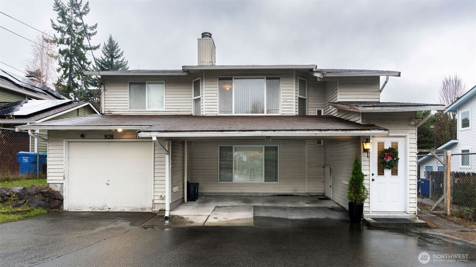 Property Photo: 928 N 98th Street WA 98103
