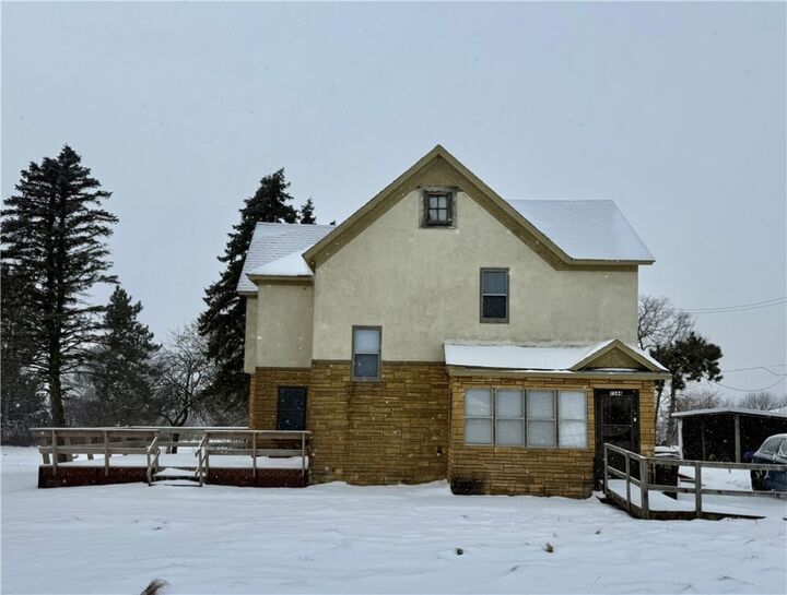 Property Photo: 7544 Curvue Road WI 54703