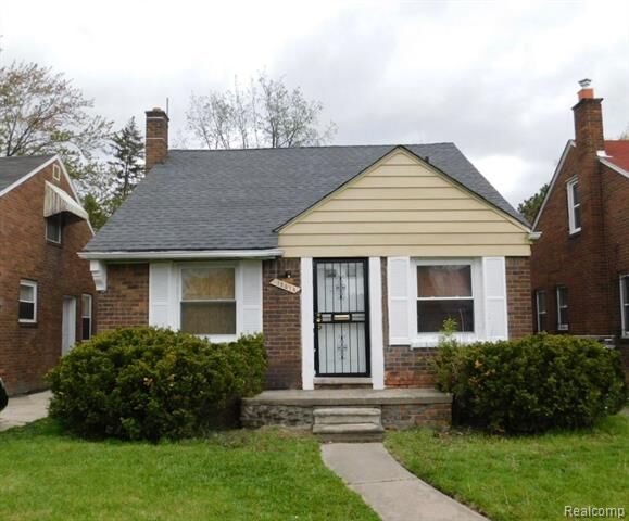 Property Photo:  13674 Wadsworth Street  MI 48227 