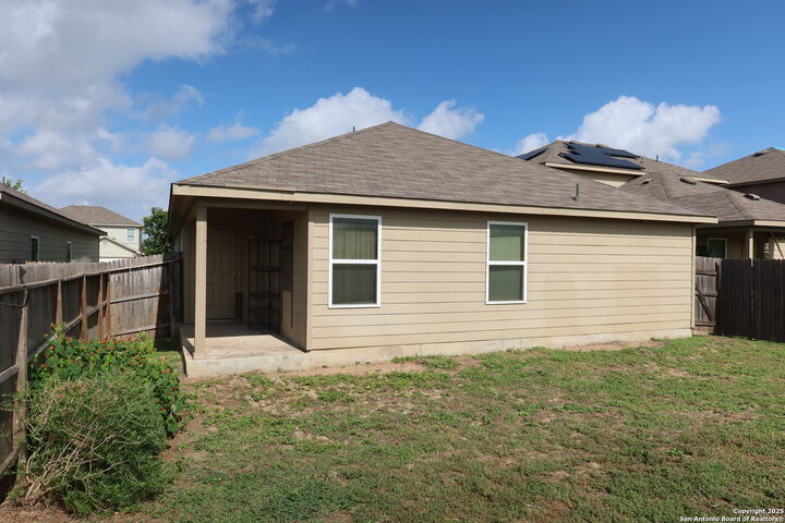 Property Photo: 2414 Rainbow Basin TX 78109