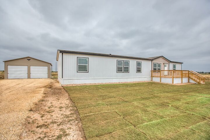 Property Photo:  2088 W Fm 2105  TX 76904 