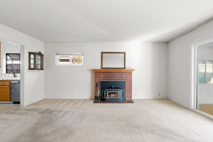 Property Photo: 1725 Townsend Avenue CA 95051