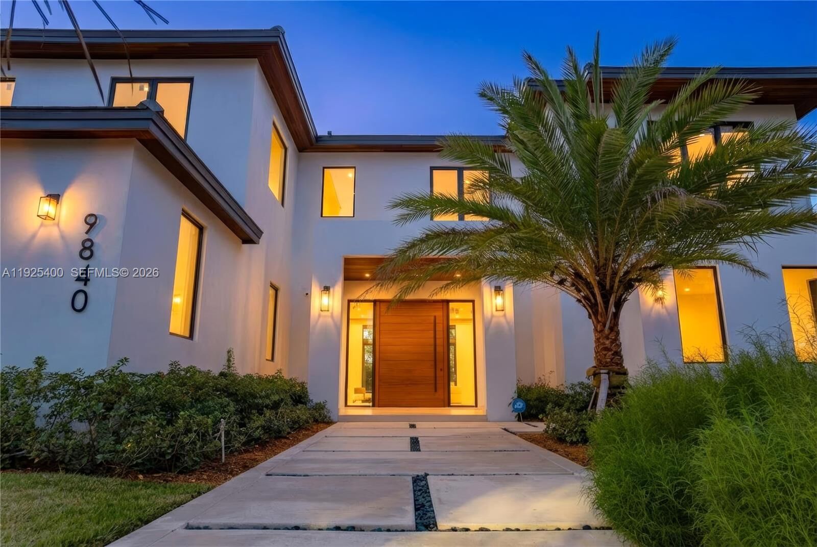 Property Photo:  9840 SW 73rd Ct  FL 33156 