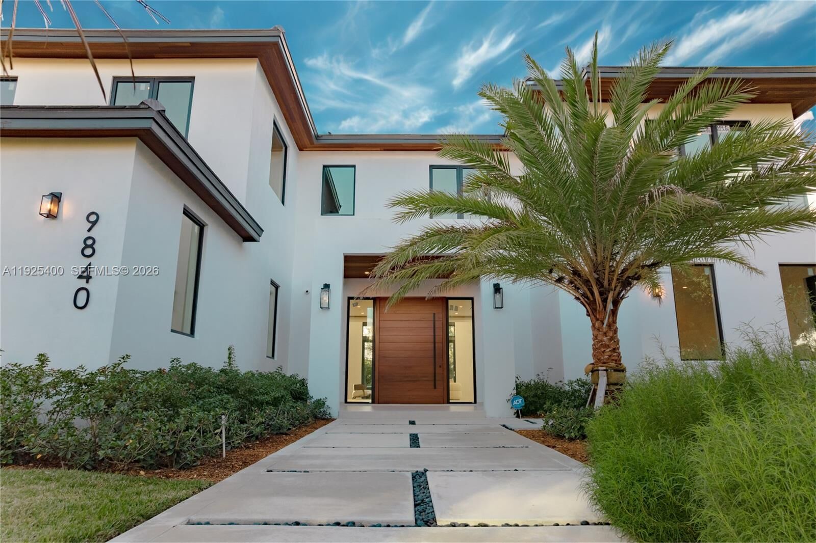 Property Photo:  9840 SW 73rd Ct  FL 33156 