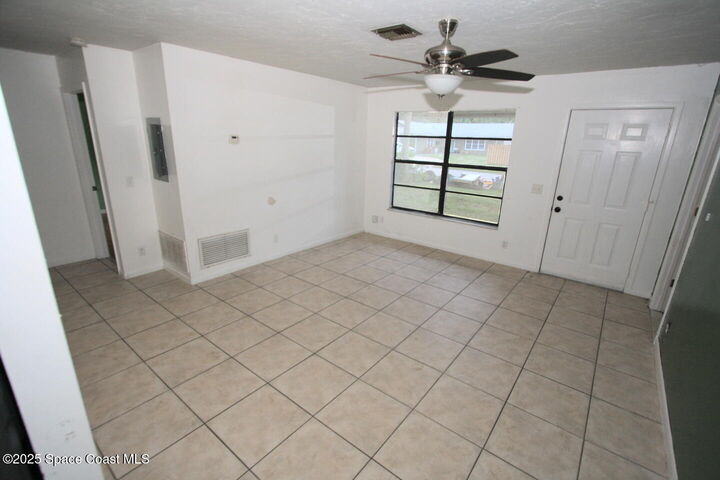 Property Photo: 660 42nd Court FL 32968