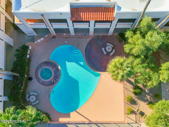 Property Photo:  455 W Kelso Street Apt 103  AZ 85705 