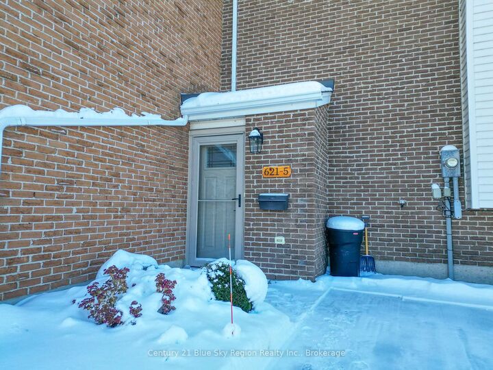 Photo de la propriété:  621 Gormanville Road 5  ON P1B 8N9 