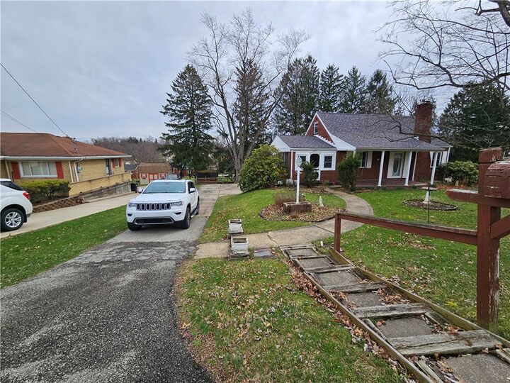 Property Photo:  471 Kimlyn Ave  PA 15642 