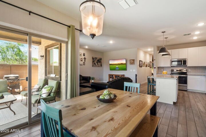 Property Photo:  2753 E Fossil Ridge Road  AZ 85050 