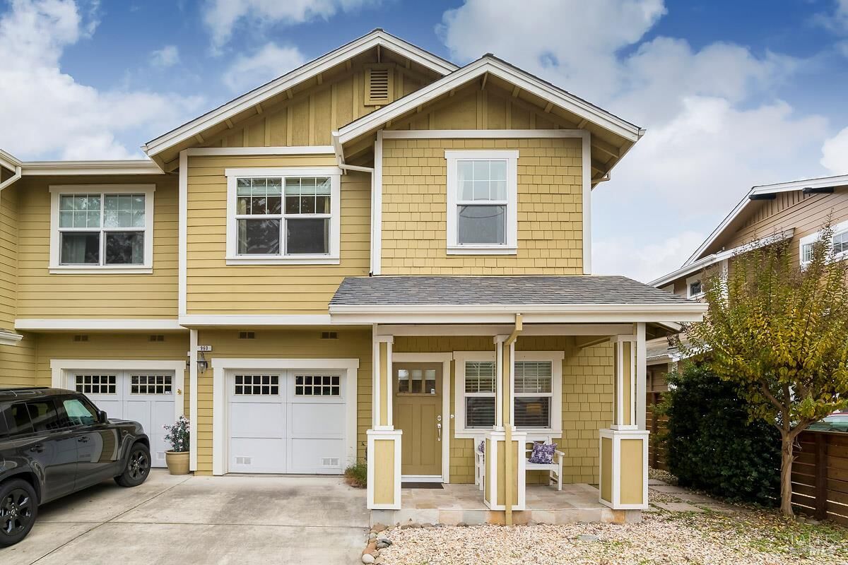 Property Photo:  960 1st Street  CA 95476 