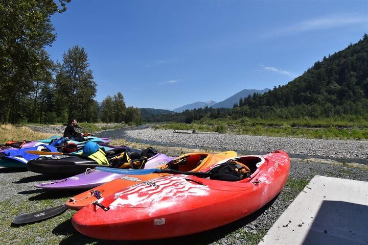 Photo de la propriété:  44714 Vandell Drive  BC V2R 0T4 