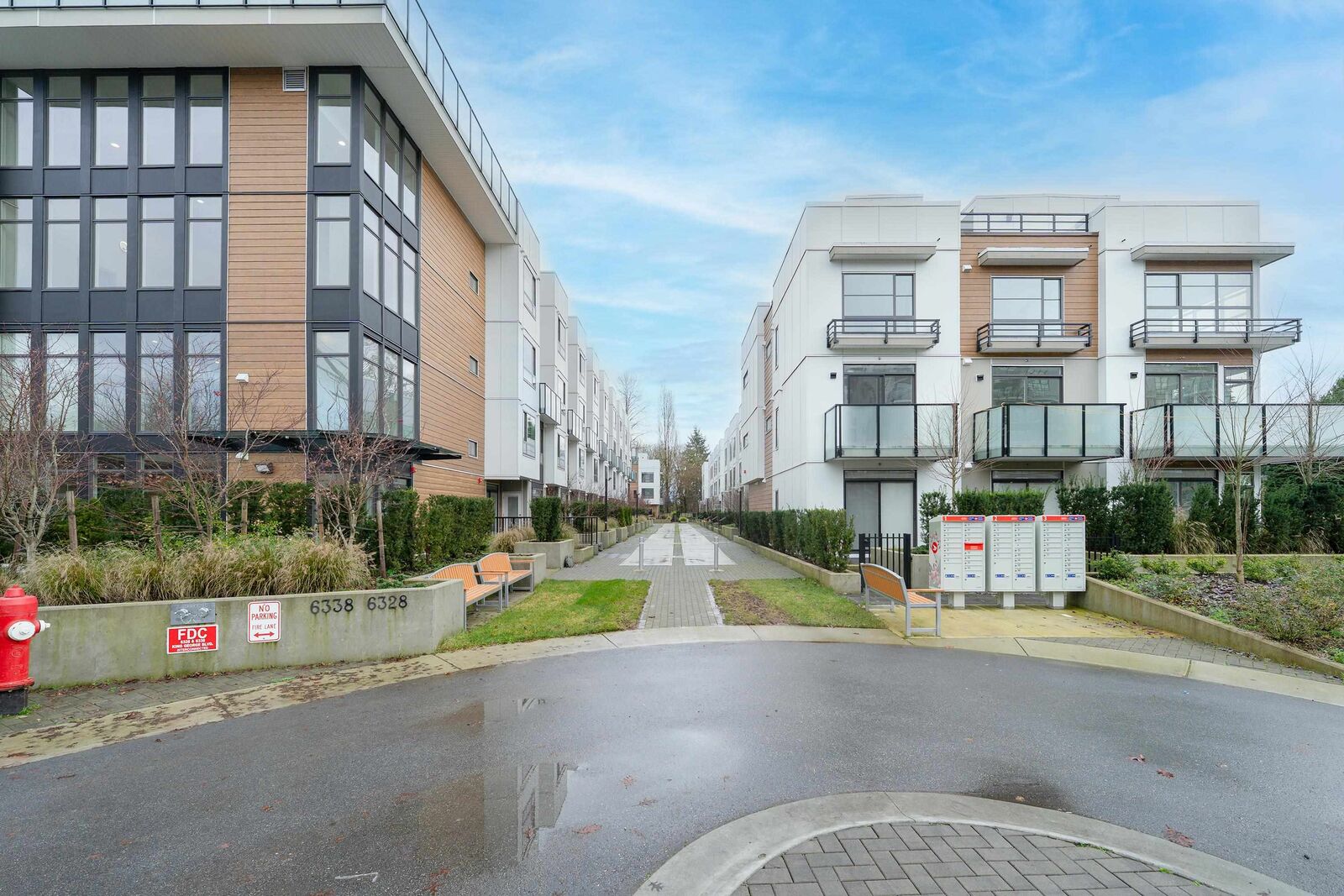 Property Photo:  6328 King George Boulevard 31  BC V3X 0L4 