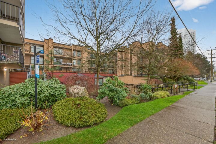 Property Photo: 10438 148 Street 107 BC V3R 8S9