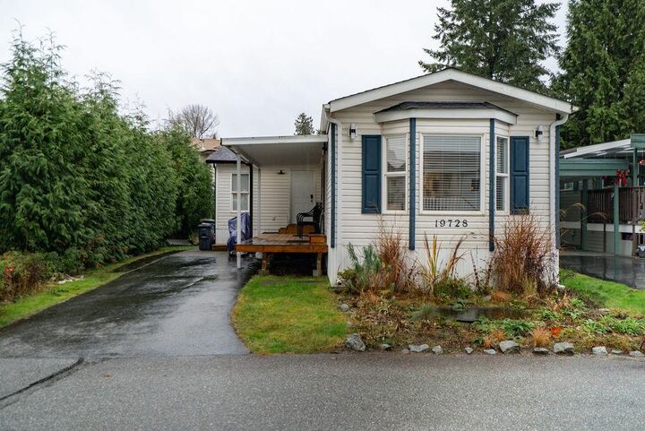 19728 Poplar Place — photo 1