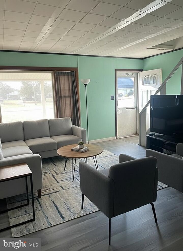 Property Photo:  27 Walton Avenue  NJ 08618 