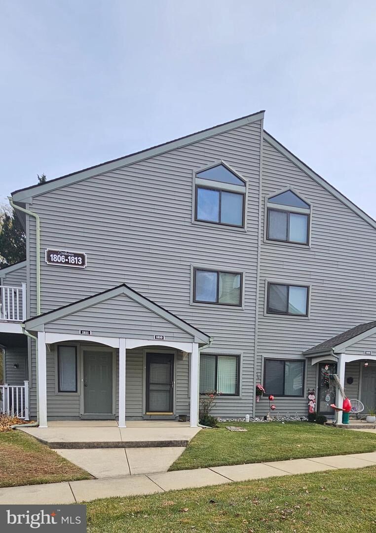 Property Photo: 1810 Roberts Way NJ 08043