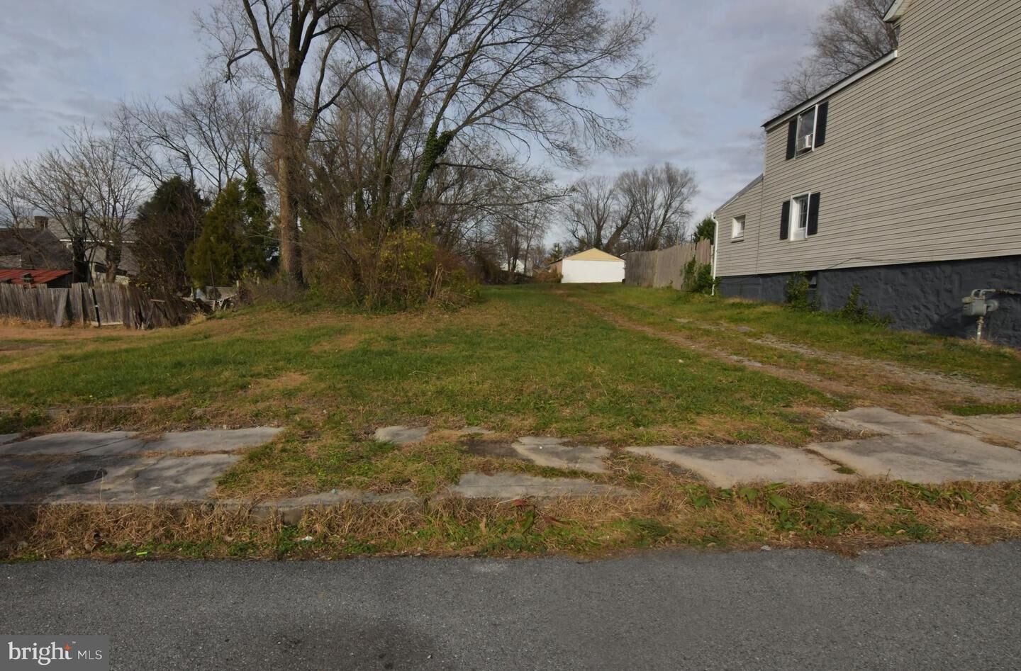 Property Photo: 311 E King Street WV 25401