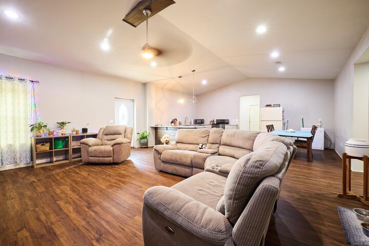 Property Photo: 16175 E Miller Sardis Road AR 72011