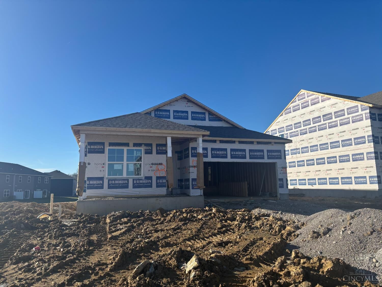 Property Photo:  1739 Parkfield Way  OH 45122 