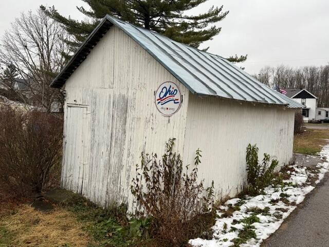 Property Photo:  148 N Walnut Street  OH 43338 