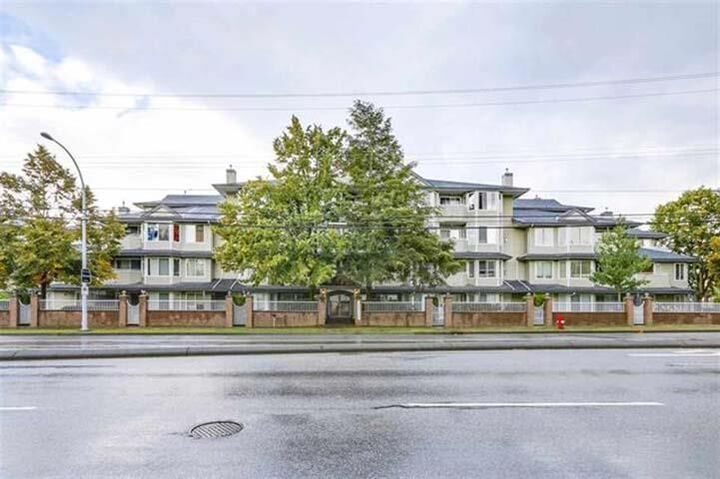 Property Photo: 12110 80 Avenue 212 BC V3W 0V2