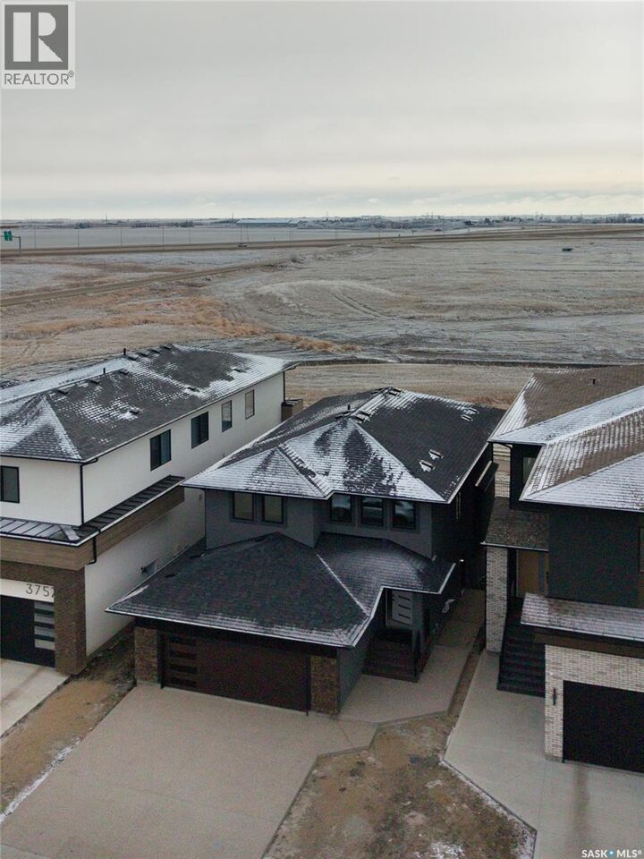 Property Photo: 3748 Gee Crescent SK S4V 3P1