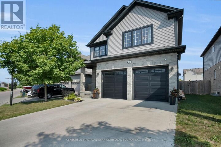 Property Photo: 3560 Singleton Avenue 30 ON N6L 0C9