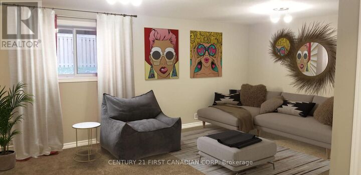 Property Photo: 1061 Eagletrace Drive 85 ON N6G 0T3