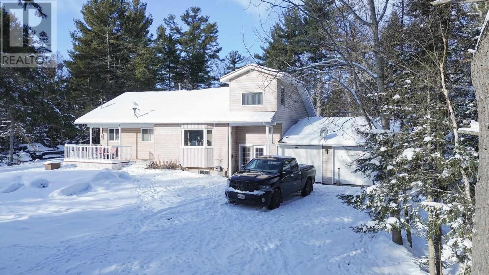 Property Photo: 146 Copper Bay Rd ON P6A 5K9