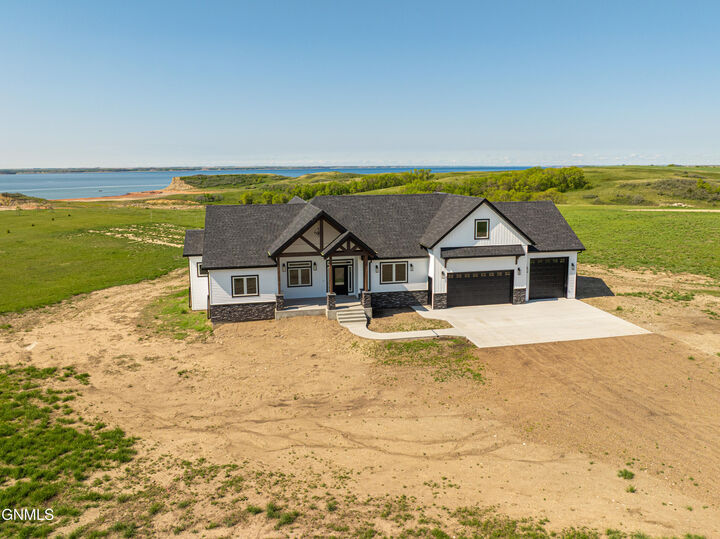 Property Photo: 1265 42L Avenue NW ND 58540