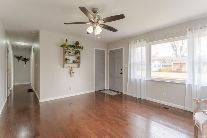 Property Photo: 1000 N Fairlawn W Circle IN 47711