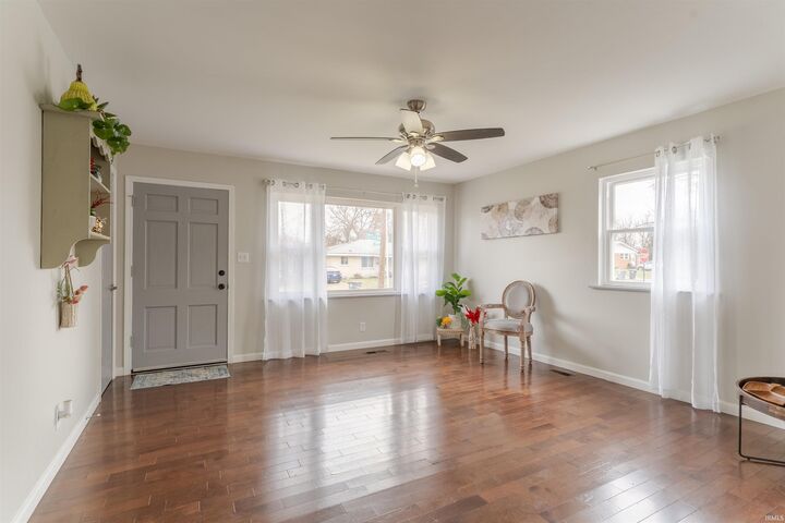 Property Photo:  1000 N Fairlawn W Circle  IN 47711 